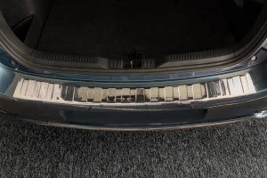 Galinio bamperio apsauga Toyota Auris II Facelift Wagon (2015-2018)