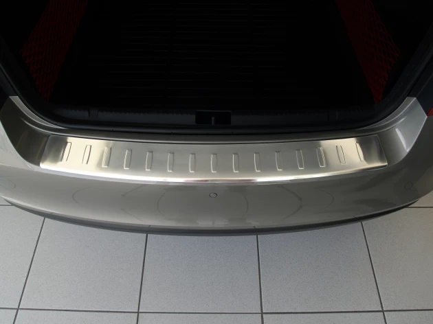 Galinio bamperio apsauga Skoda Rapid (2012-2019) Galinio bamperio apsauga Skoda Rapid (2012-2019)